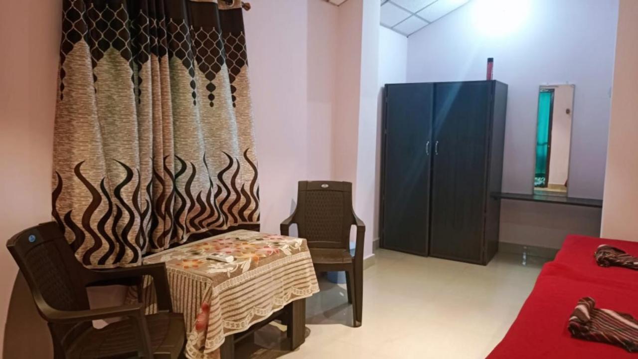 The Leisure Home Stay Shadipur Ngoại thất bức ảnh