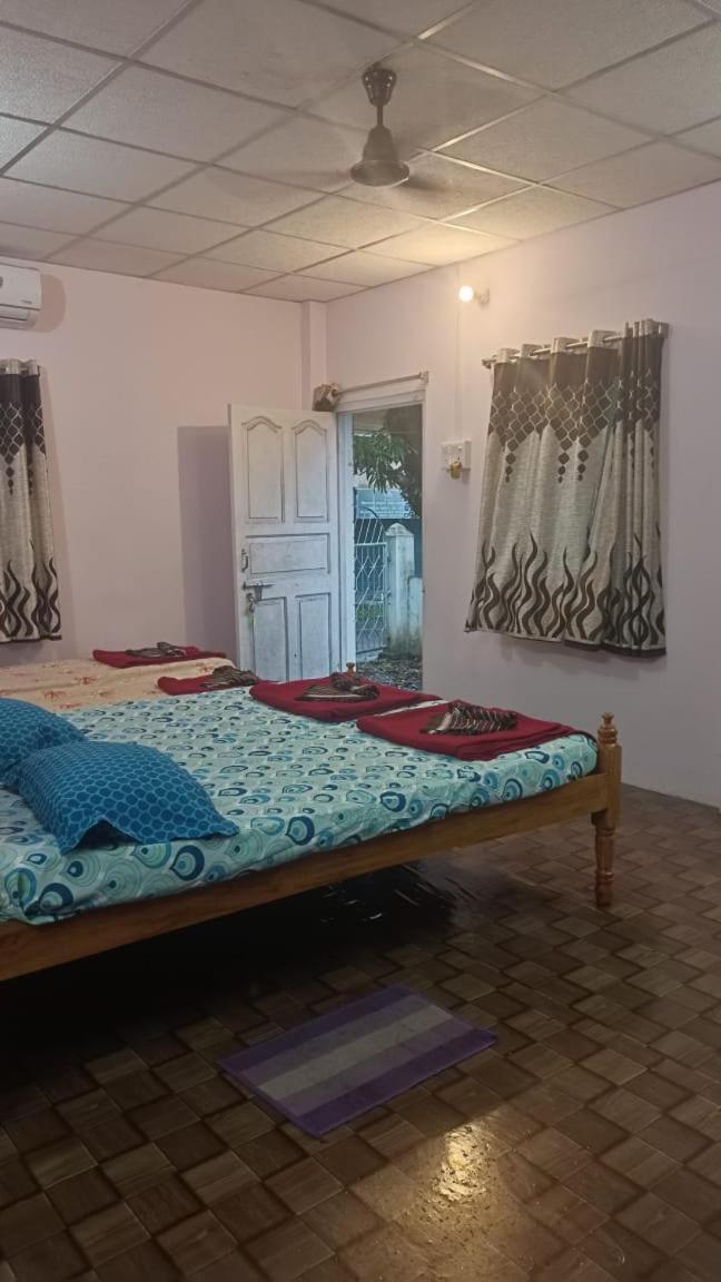 The Leisure Home Stay Shadipur Phòng bức ảnh